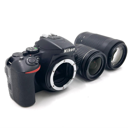 【全額返金保証】【最速発送】Nikon デジタル一眼 D5600 ダブルズームキット ブラック 動作確認済