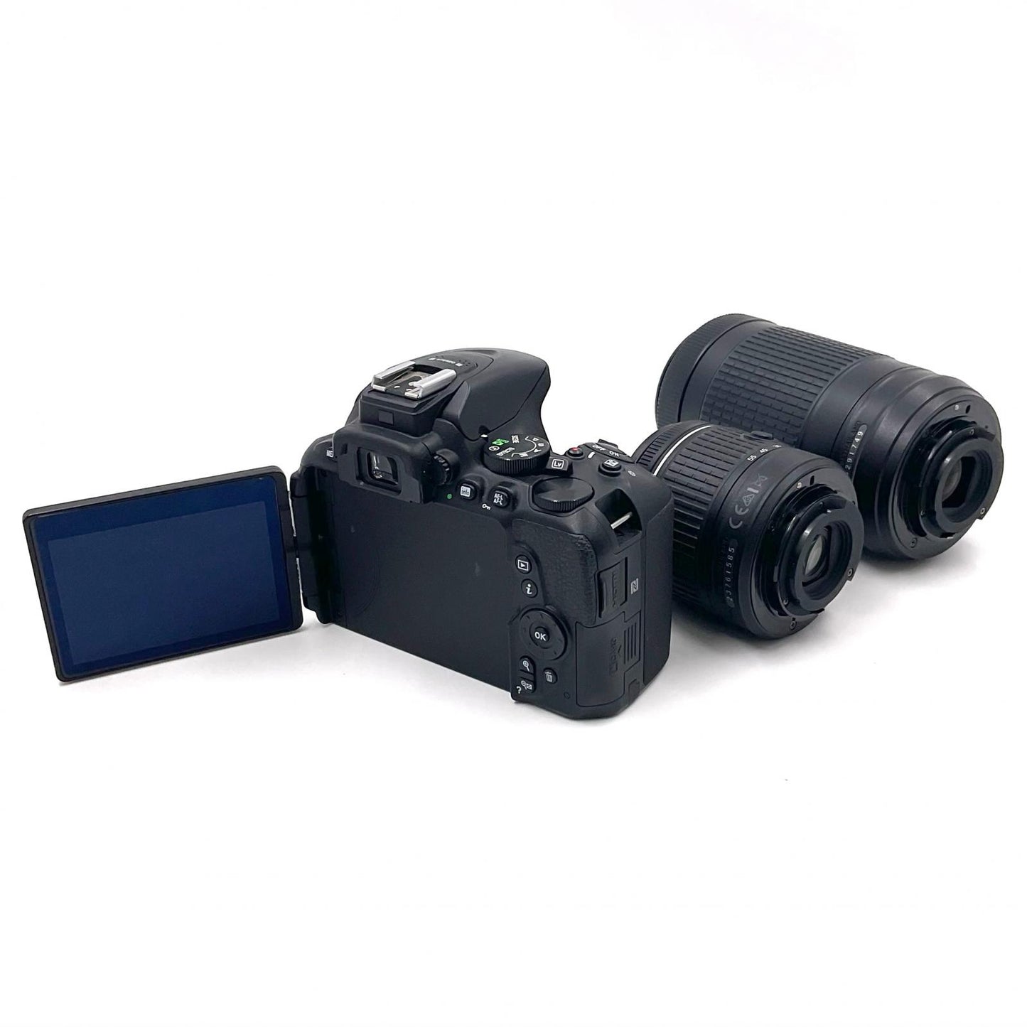 【全額返金保証】【最速発送】Nikon デジタル一眼 D5600 ダブルズームキット ブラック 動作確認済