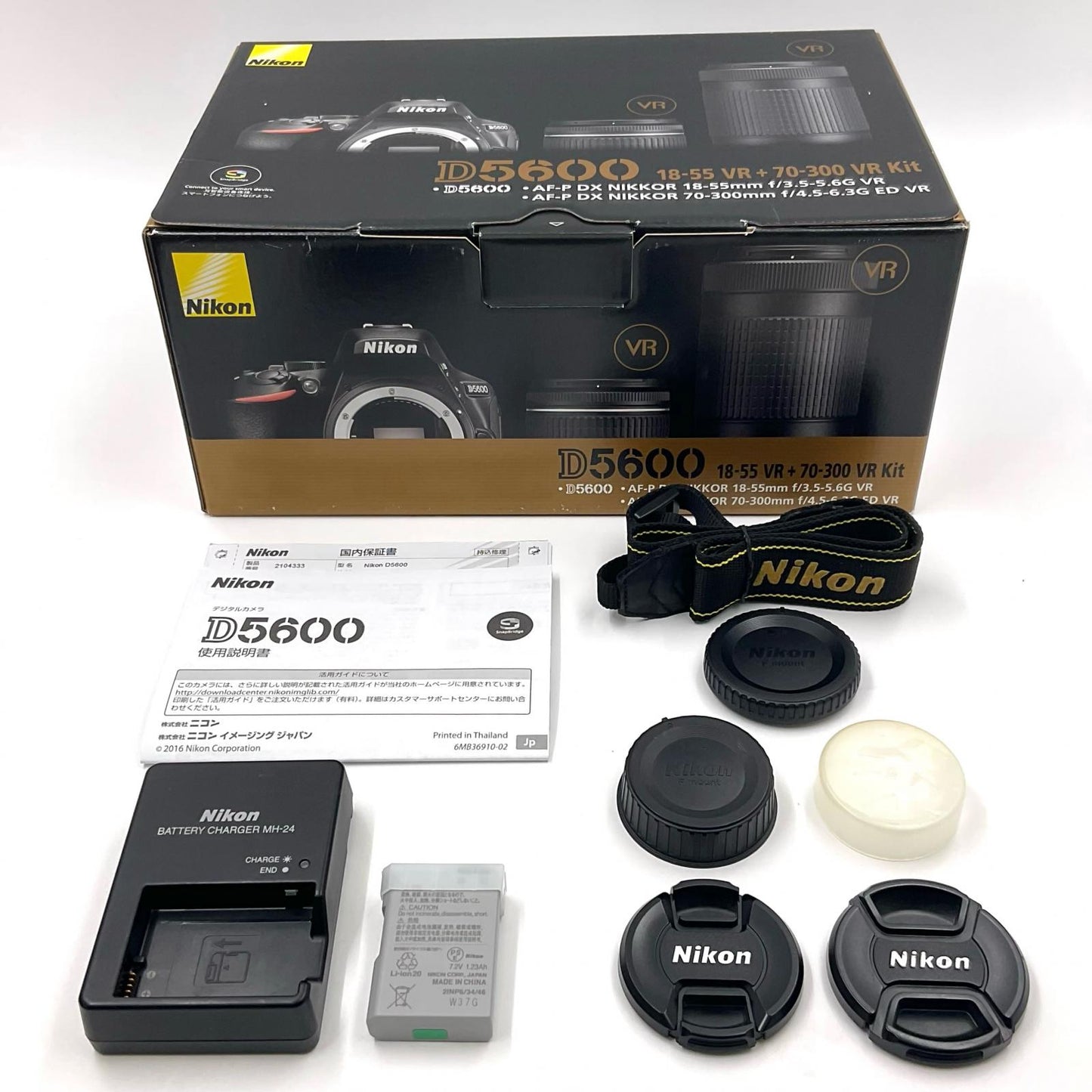【全額返金保証】【最速発送】Nikon デジタル一眼 D5600 ダブルズームキット ブラック 動作確認済