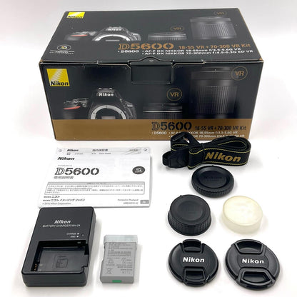 【全額返金保証】【最速発送】Nikon デジタル一眼 D5600 ダブルズームキット ブラック 動作確認済