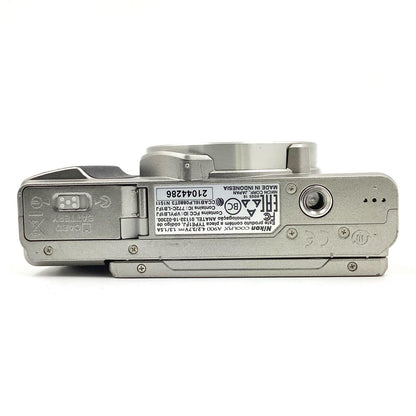 【全額返金保証】【最速発送】Nikon コンパクトデジタルカメラ COOLPIX A900 [シルバー] 動作確認済