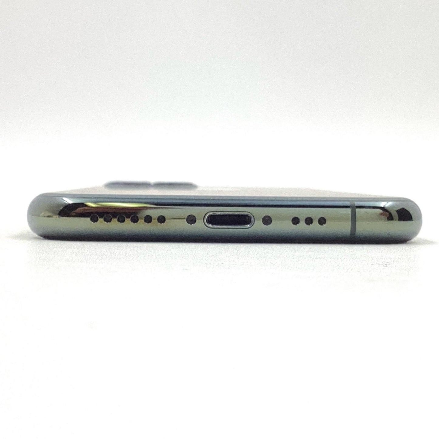 【全額返金保証】【最速発送】Apple iPhone iPhone 11 Pro 64GB ミッドナイトグリーン au 白ロム 動作確認済 81%