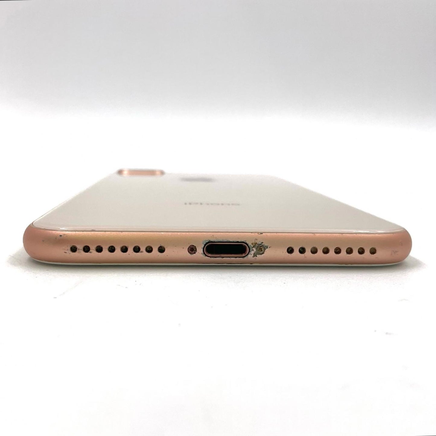 【全額返金保証】【最速発送】Apple iPhone iPhone 8 Plus 256GB ゴールド docomo 白ロム 動作確認済 77%