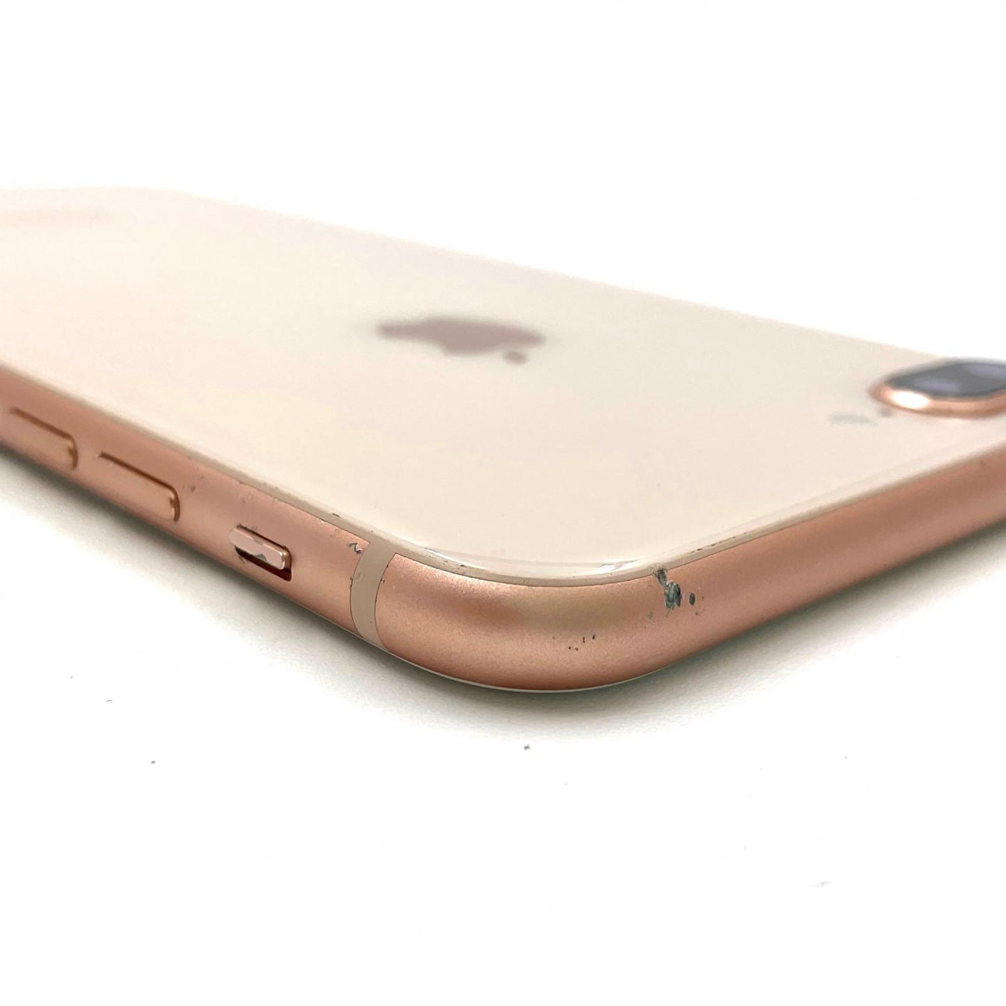 【全額返金保証】【最速発送】Apple iPhone iPhone 8 Plus 256GB ゴールド docomo 白ロム 動作確認済 77%