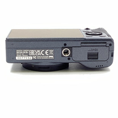 【全額返金保証】【最速発送】RICOH コンパクトデジタルカメラ GR IIIx 超美品 動作確認済