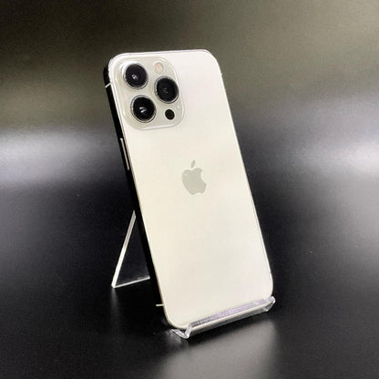 【全額返金保証】【最速発送】Apple iPhone iPhone 13 Pro 256GB シルバー docomo SIMフリー 白ロム 動作確認済 73%