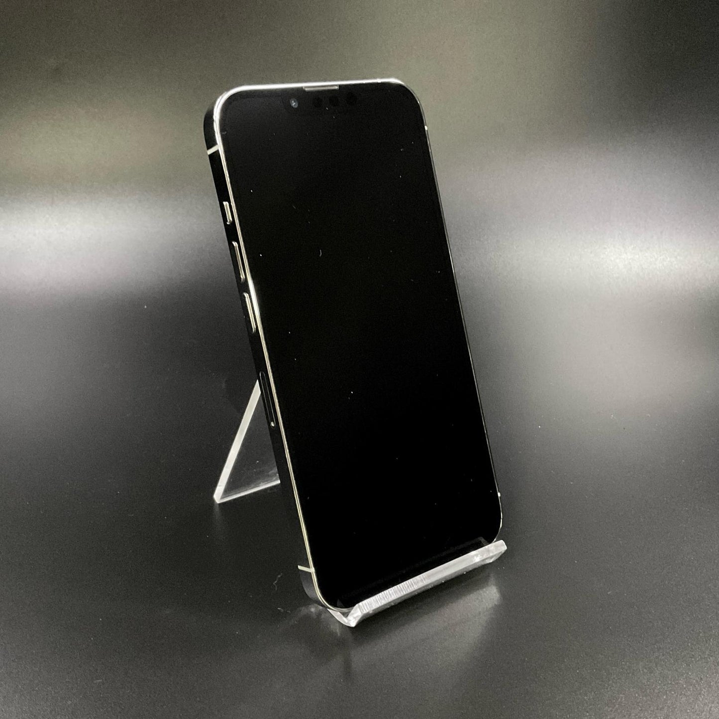 【全額返金保証】【最速発送】Apple iPhone iPhone 13 Pro 256GB シルバー docomo SIMフリー 白ロム 動作確認済 73%