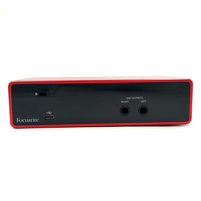【全額返金保証】【最速発送】Focusrite Scarlett 2i2 P5D6FZC060EC5C 動作確認済