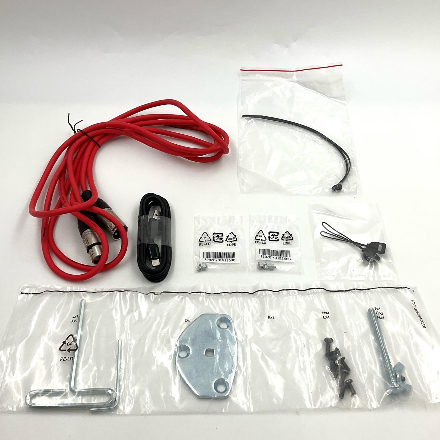 【全額返金保証】【最速発送】Focusrite Scarlett 2i2 P5D6FZC060EC5C 動作確認済