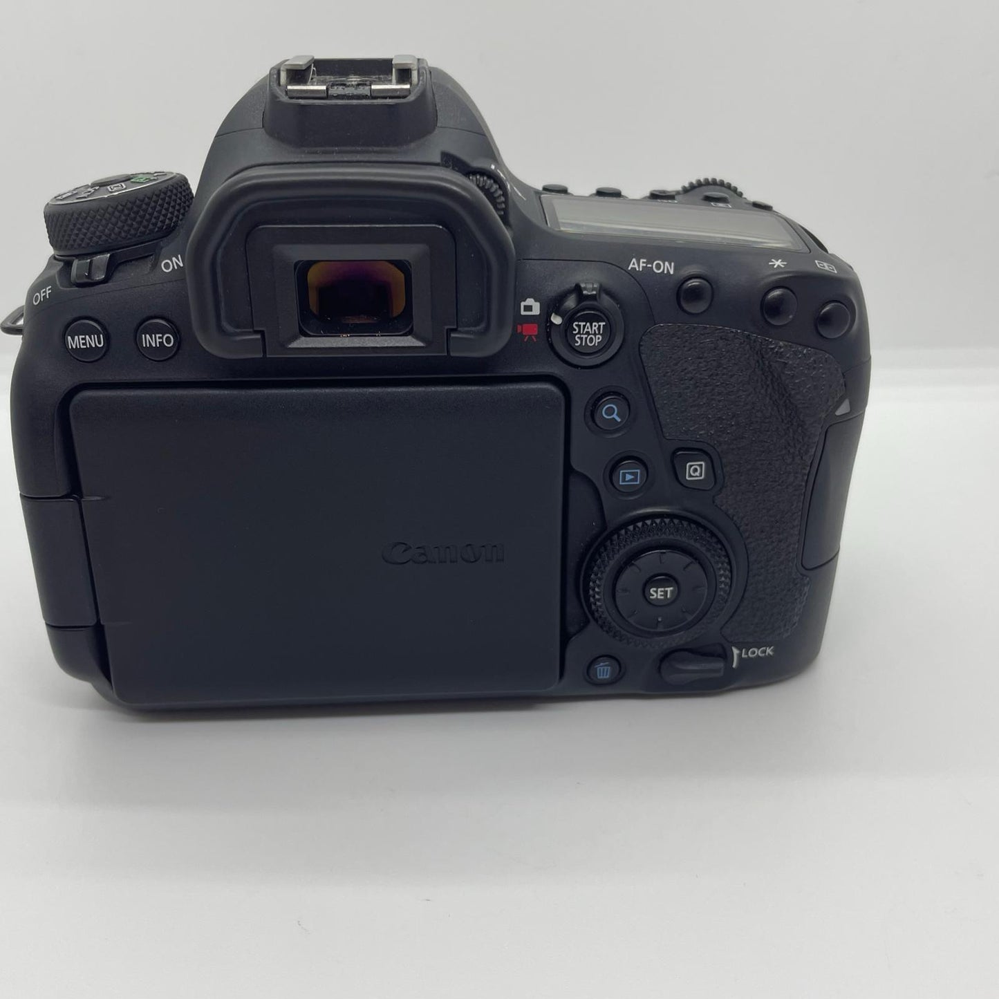 【全額返金保証】【最速発送】Canon デジタル一眼 EOS 6D Mark II ボディ ブラック 美品 動作確認済