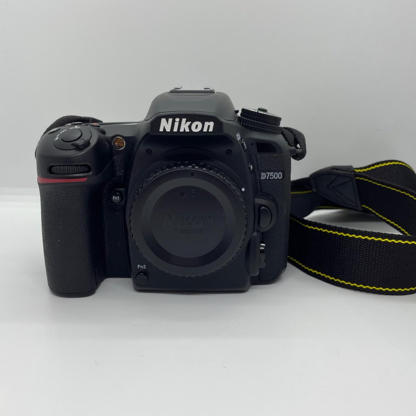 【全額返金保証】【最速発送】Nikon デジタル一眼 D7500 ボディ ブラック 美品 動作確認済