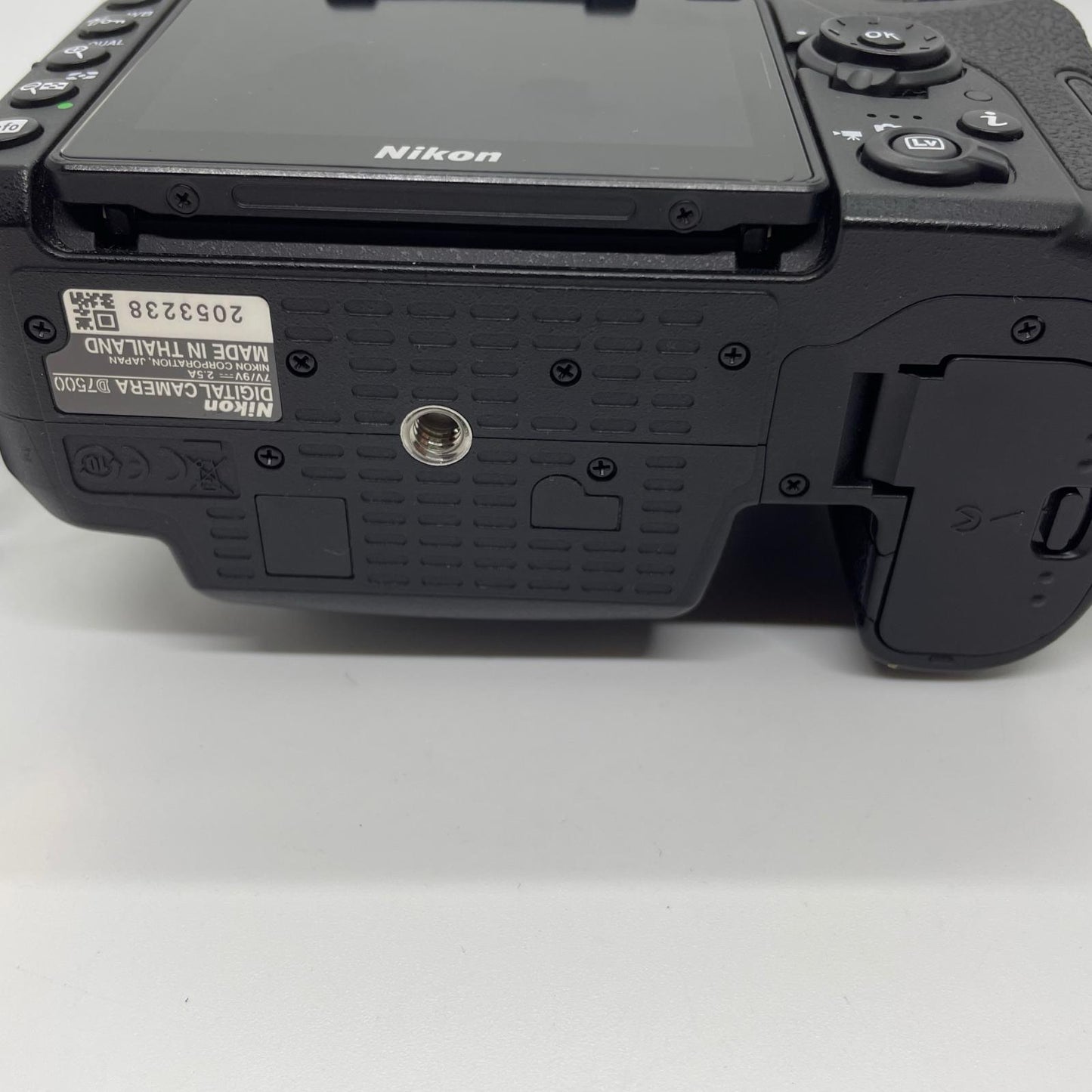 【全額返金保証】【最速発送】Nikon デジタル一眼 D7500 ボディ ブラック 美品 動作確認済