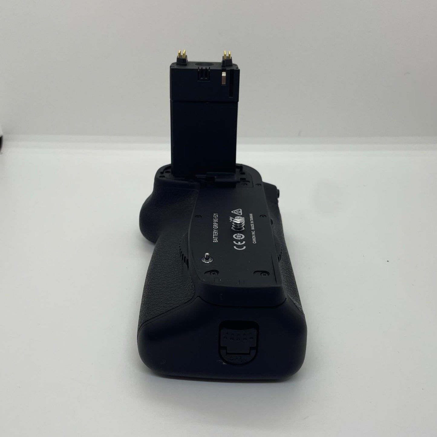 【全額返金保証】【最速発送】Canon BG-E21 バッテリーグリップ 動作確認済