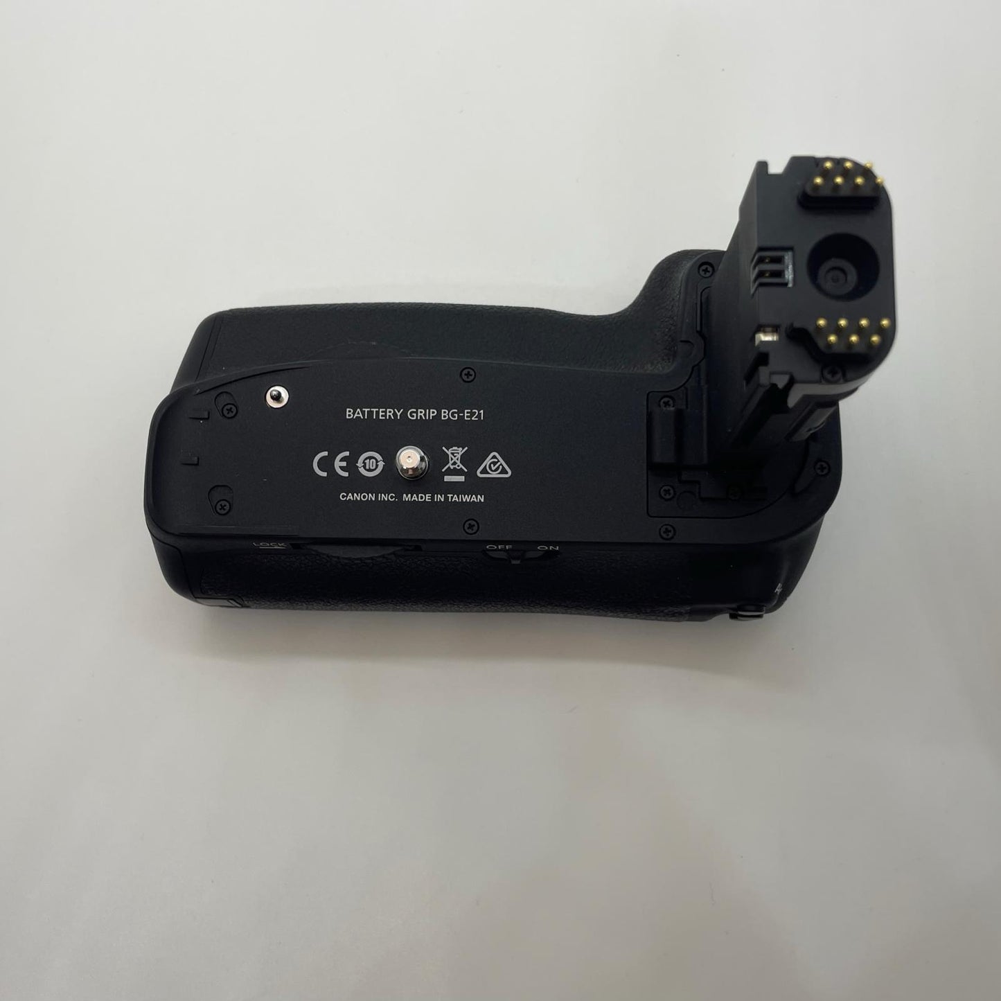 【全額返金保証】【最速発送】Canon BG-E21 バッテリーグリップ 動作確認済