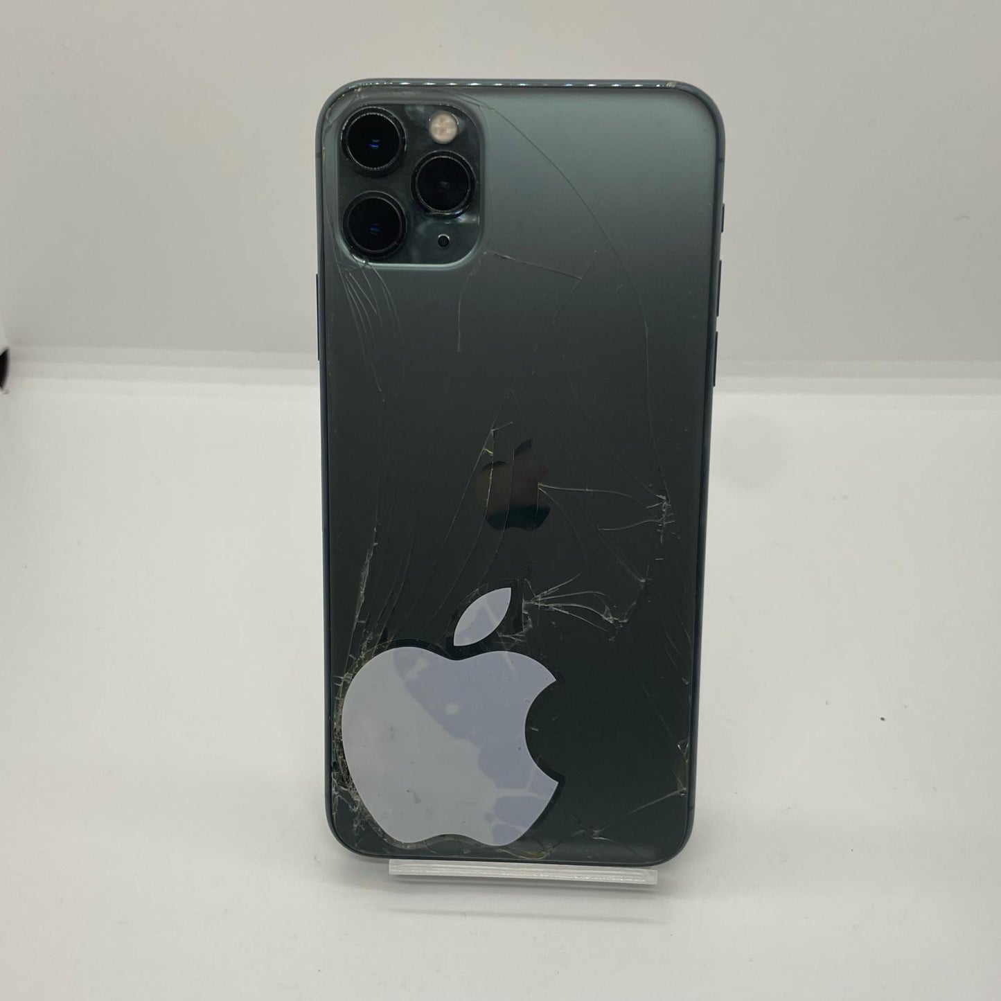 【最速発送】Apple iPhone iPhone 11 Pro Max 256GB ミッドナイトグリーン SIMフリー【難有】 84%