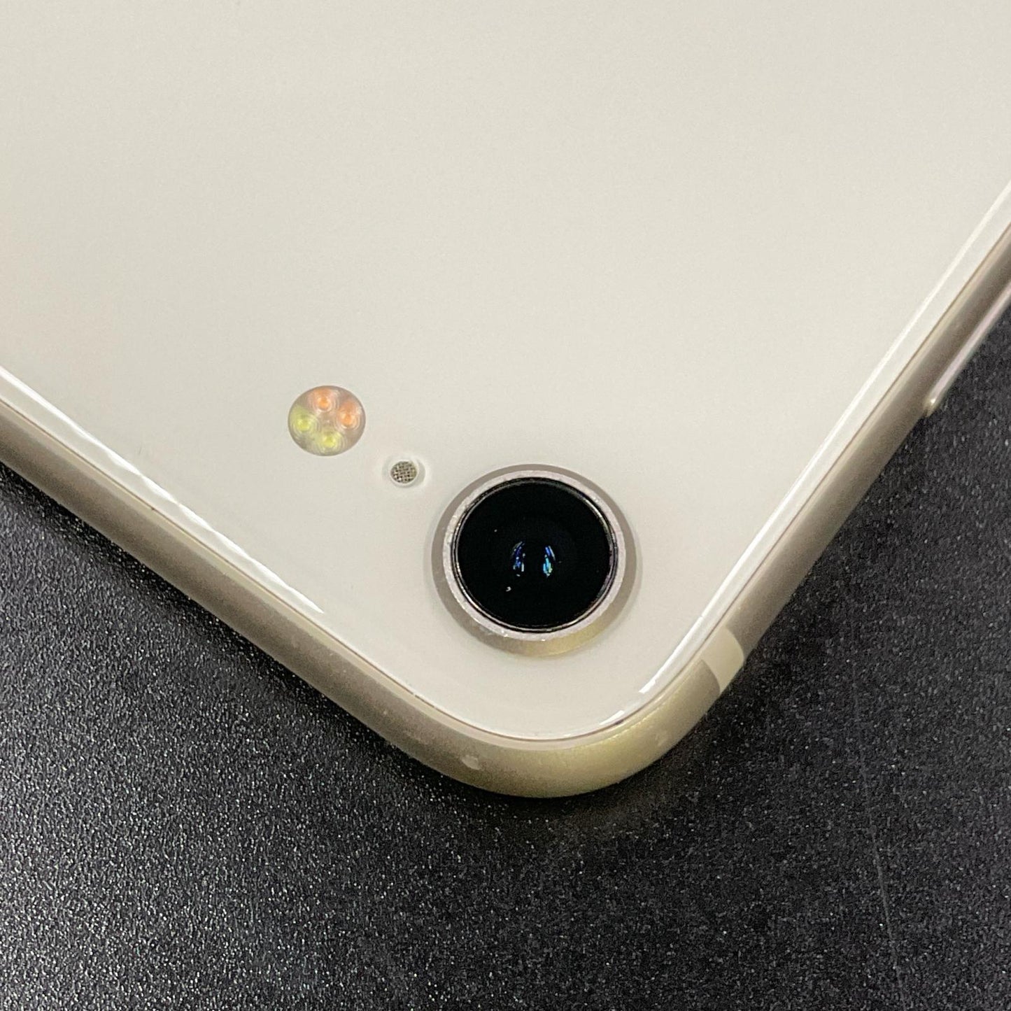 【全額返金保証】【最速発送】Apple iPhone iPhone SE（第3世代） 64GB スターライト 楽天モバイル 白ロム 動作確認済 76%