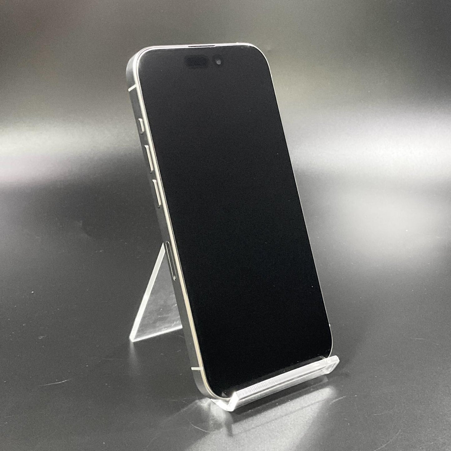【全額返金保証】【最速発送】Apple iPhone iPhone 15 Pro 256GB ホワイトチタニウム docomo 白ロム 美品 動作確認済 89%