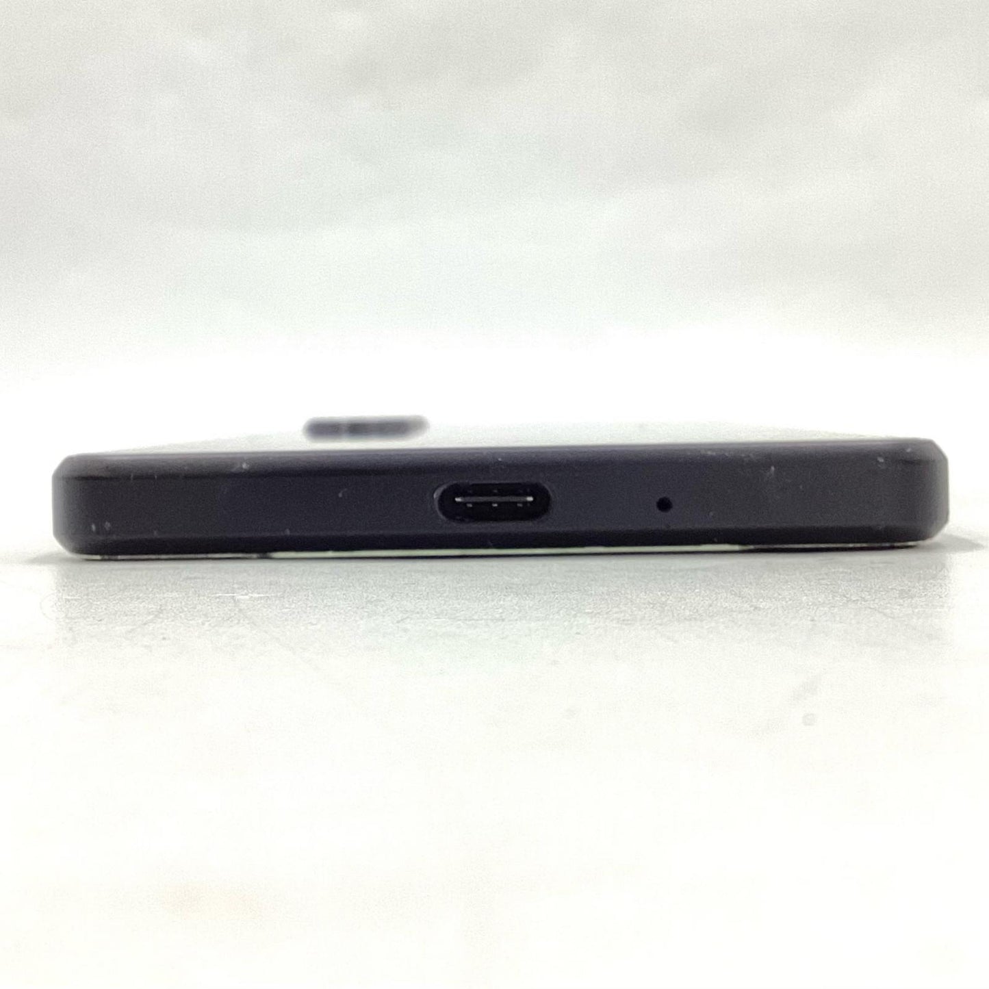 【全額返金保証】【最速発送】Sony Xperia 1 III 256GB フロストブラック docomo SO-51B 白ロム 動作確認済