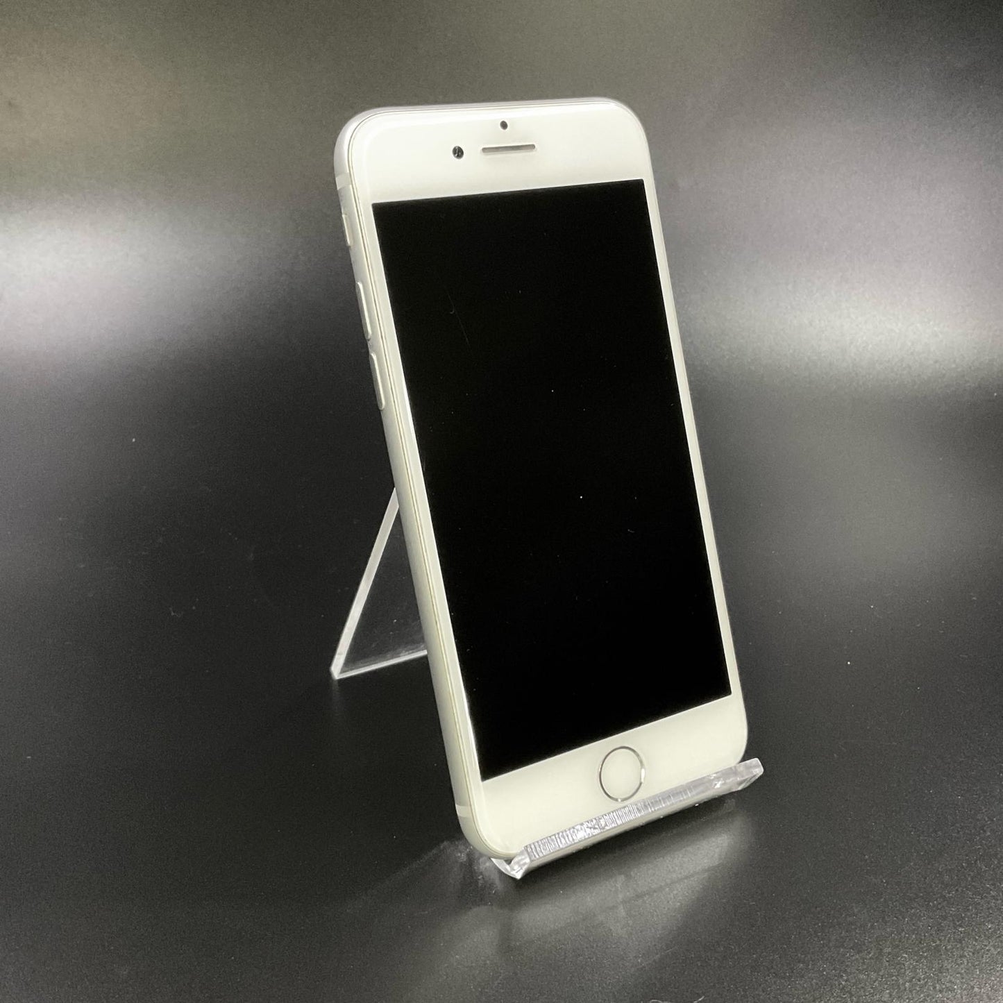 【全額返金保証】【最速発送】Apple iPhone iPhone 8 64GB シルバー docomo 白ロム 動作確認済 70%