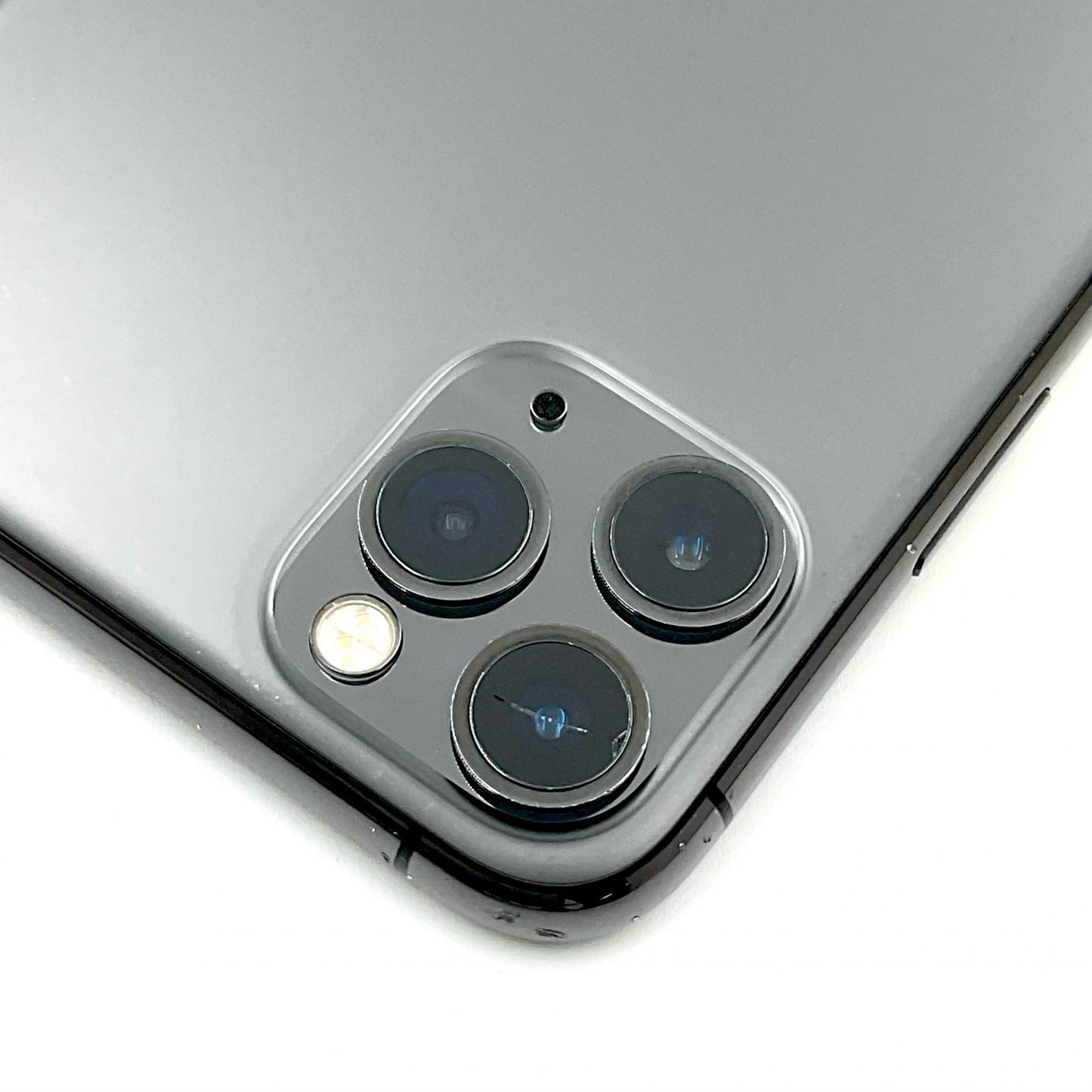 【最速発送】Apple iPhone iPhone 11 Pro Max 256GB スペースグレイ docomo 白ロム【難有】 75%