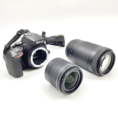 【全額返金保証】【最速発送】Nikon デジタル一眼 D5600 ダブルズームキット ブラック 美品 動作確認済