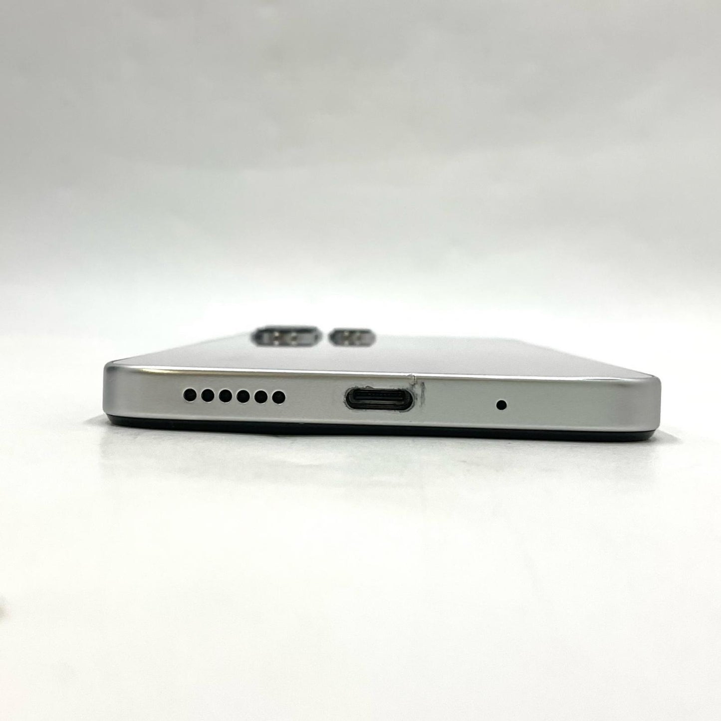 【全額返金保証】【最速発送】Xiaomi Redmi 12 5G 128GB ポーラーシルバー au SIMフリー XIG03SSA 白ロム 動作確認済