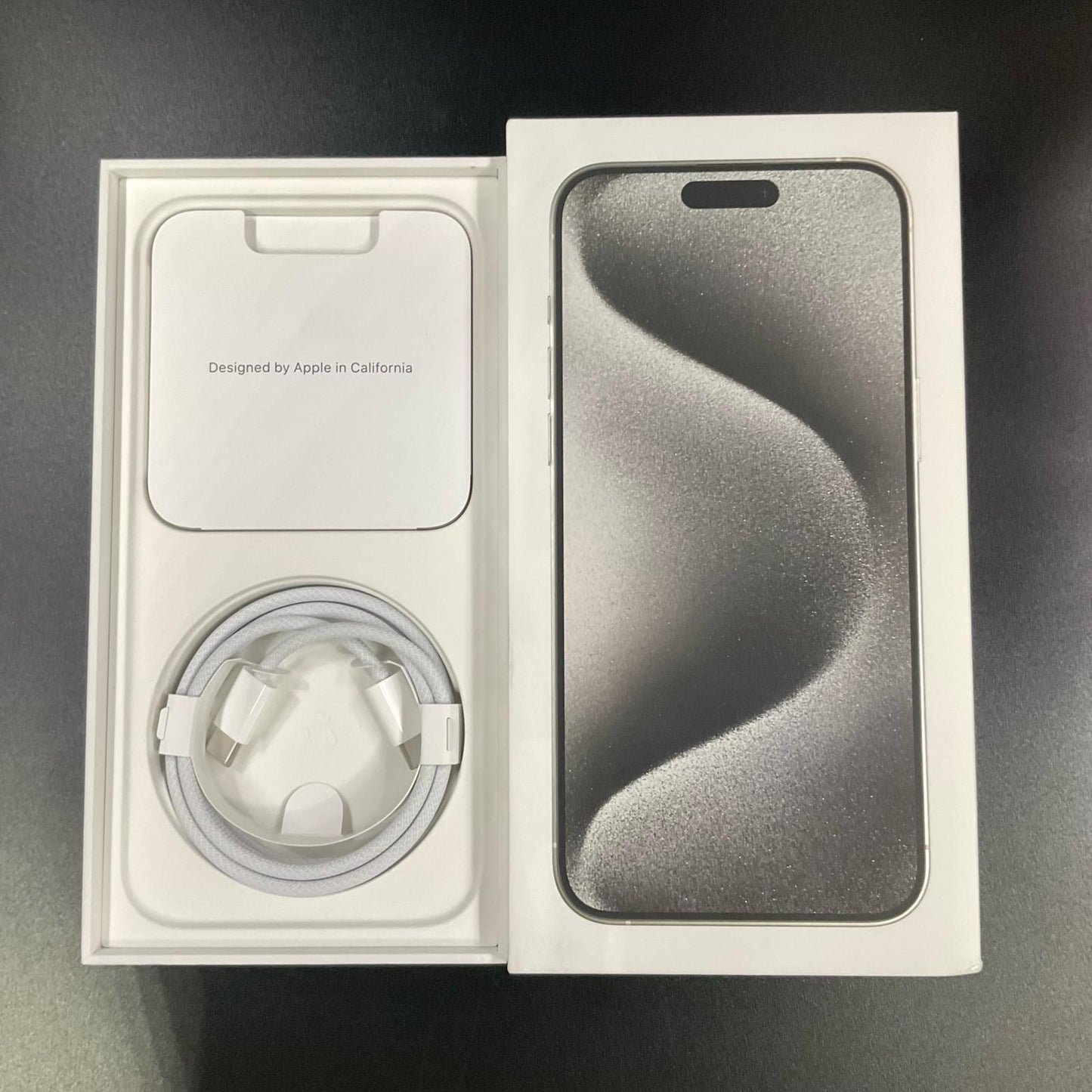 【全額返金保証】【最速発送】Apple iPhone iPhone 15 Pro Max 256GB ホワイトチタニウム SIMフリー 白ロム 動作確認済 83%