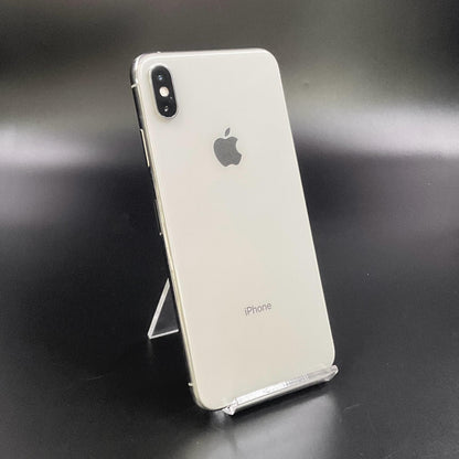 【全額返金保証】【最速発送】Apple iPhone iPhone XS Max 256GB シルバー docomo SIMフリー 白ロム 動作確認済 77%