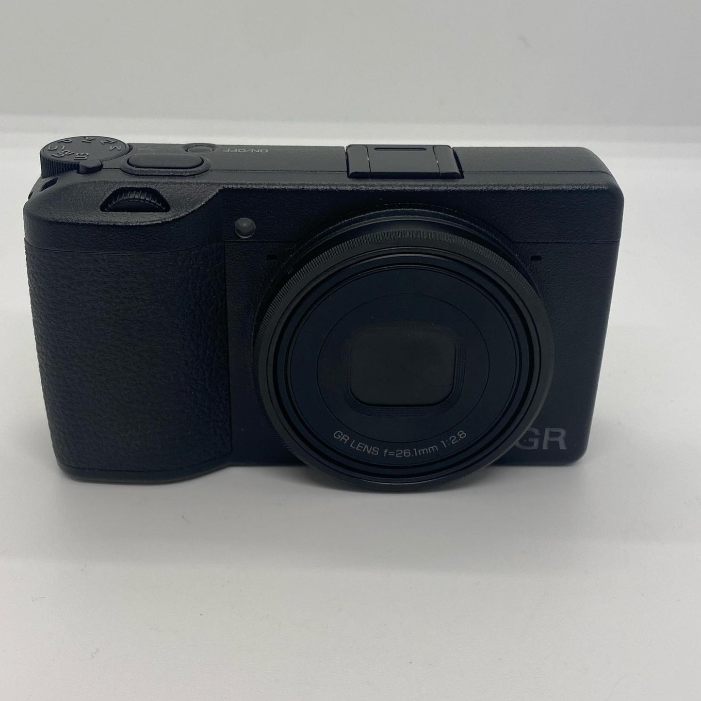 【全額返金保証】【最速発送】RICOH コンパクトデジタルカメラ RICOH GR IIIx 超美品 動作確認済