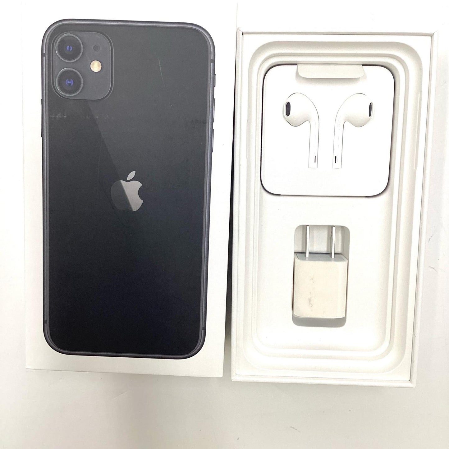 【最速発送】Apple iPhone iPhone 11 128GB ブラック Softbank 白ロム【難有】 93%