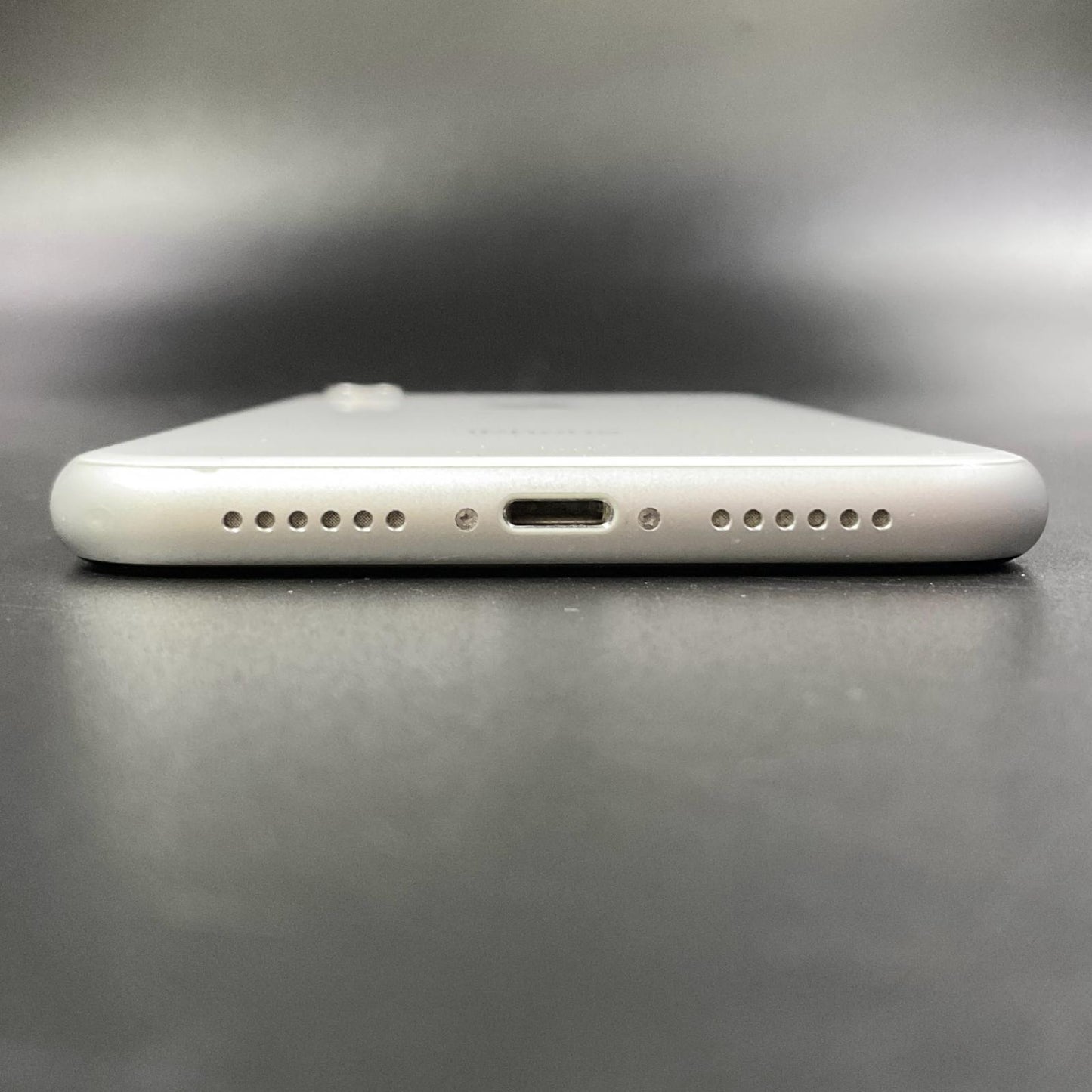 【全額返金保証】【最速発送】Apple iPhone iPhone XR 128GB ホワイト SIMフリー 白ロム 動作確認済 79%