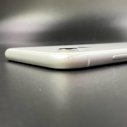 【全額返金保証】【最速発送】Apple iPhone iPhone XR 128GB ホワイト SIMフリー 白ロム 動作確認済 79%
