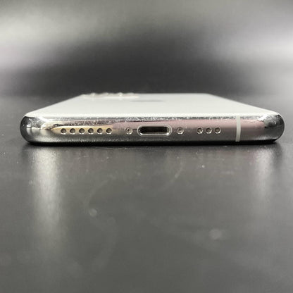 【全額返金保証】【最速発送】Apple iPhone iPhone 11 Pro 256GB シルバー au 白ロム 動作確認済 70%