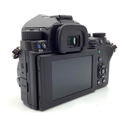 【全額返金保証】【最速発送】RICOH デジタル一眼 PENTAX KP ボディ ブラック 美品 動作確認済