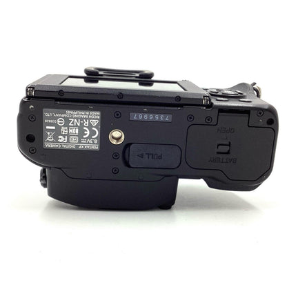 【全額返金保証】【最速発送】RICOH デジタル一眼 PENTAX KP ボディ ブラック 美品 動作確認済