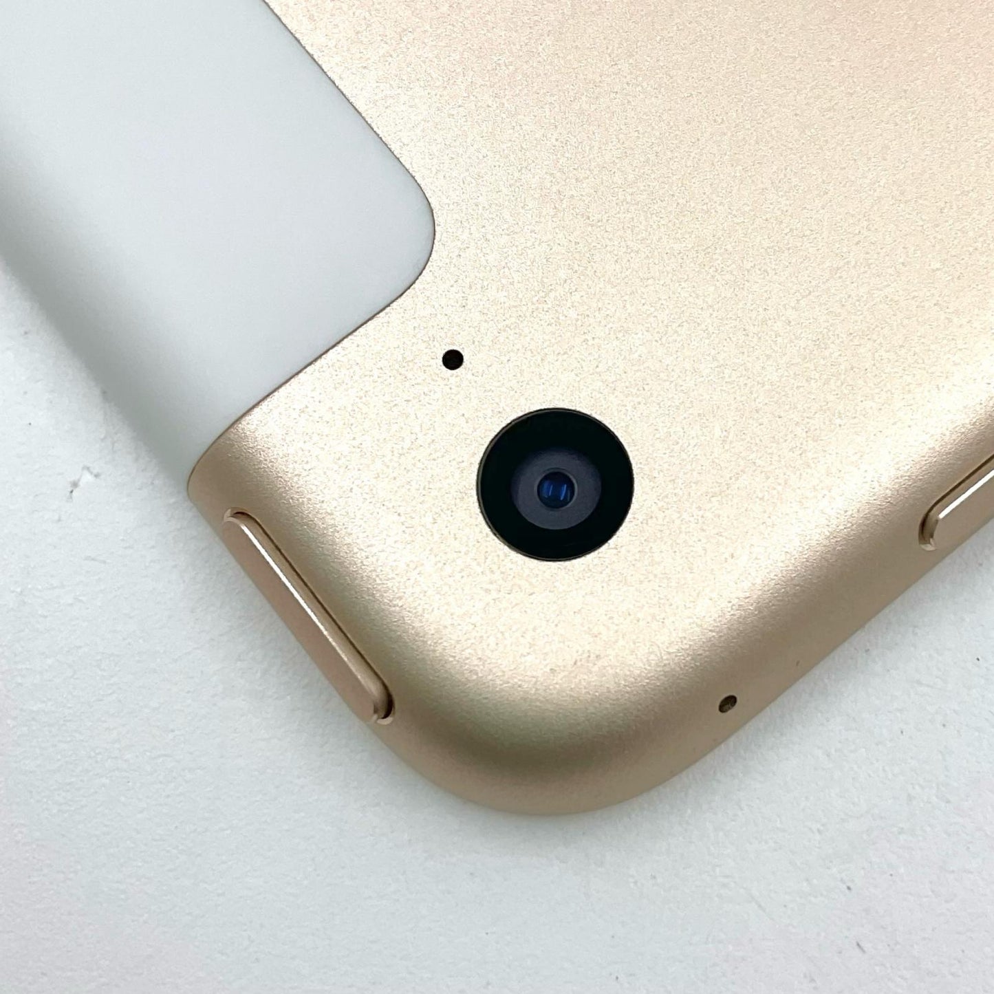 【全額返金保証】【最速発送】Apple iPad mini 7.9インチ 第4世代 128GB ゴールド WiFi+Cellular Softbank 白ロム 動作確認済