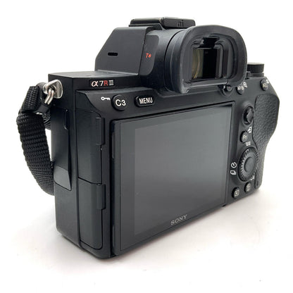 【全額返金保証】【最速発送】Sony デジタル一眼 α7R III ILCE-7RM3 ボディ ブラック 動作確認済