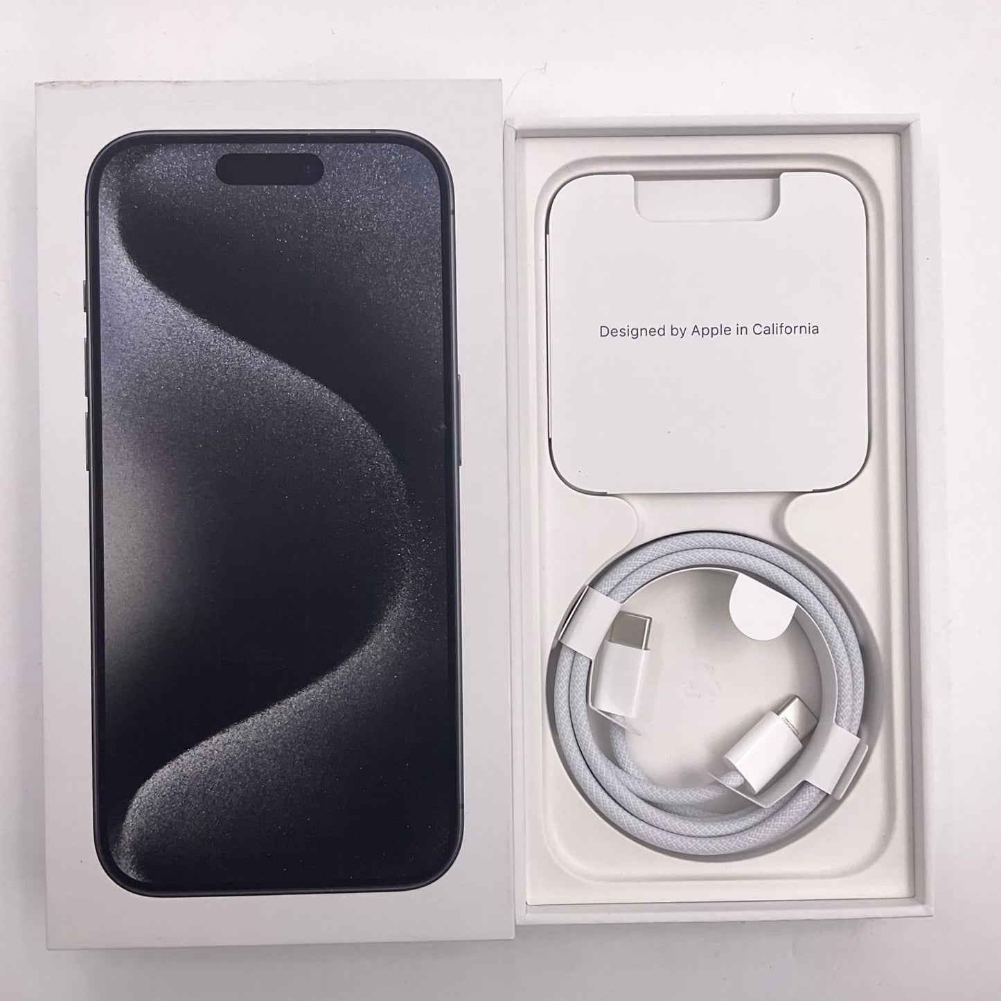 【全額返金保証】【最速発送】Apple iPhone iPhone 15 Pro 256GB ブラックチタニウム SIMフリー 白ロム 動作確認済 93%
