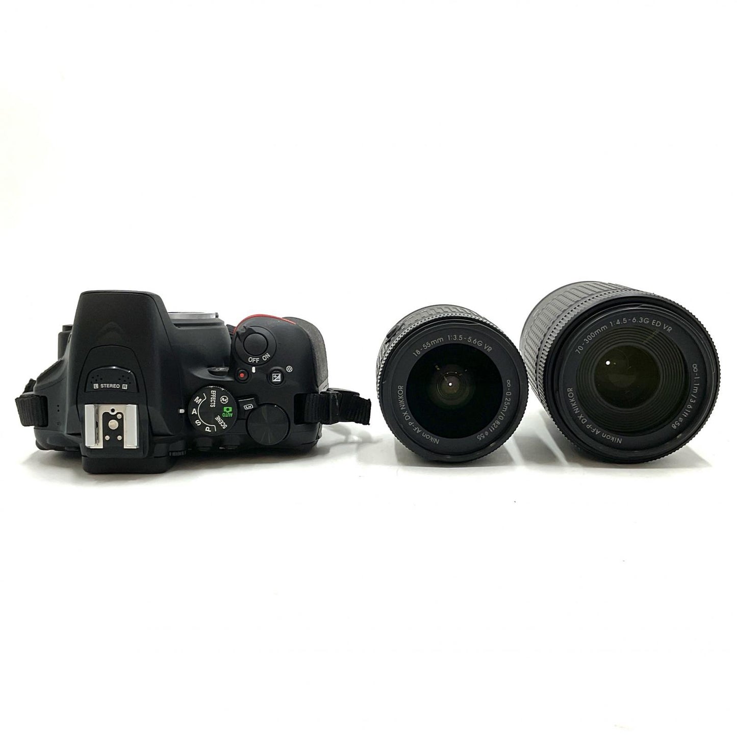 【全額返金保証】【最速発送】Nikon デジタル一眼 D5600 ダブルズームキット ブラック 美品 動作確認済