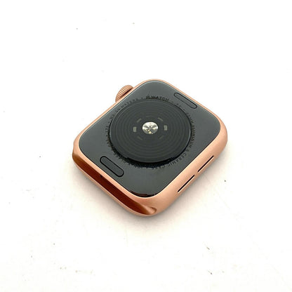 【全額返金保証】【最速発送】Apple Watch SE 第1世代 アルミニウム 40mm GPS+Cellular 白ロム 83% 動作確認済
