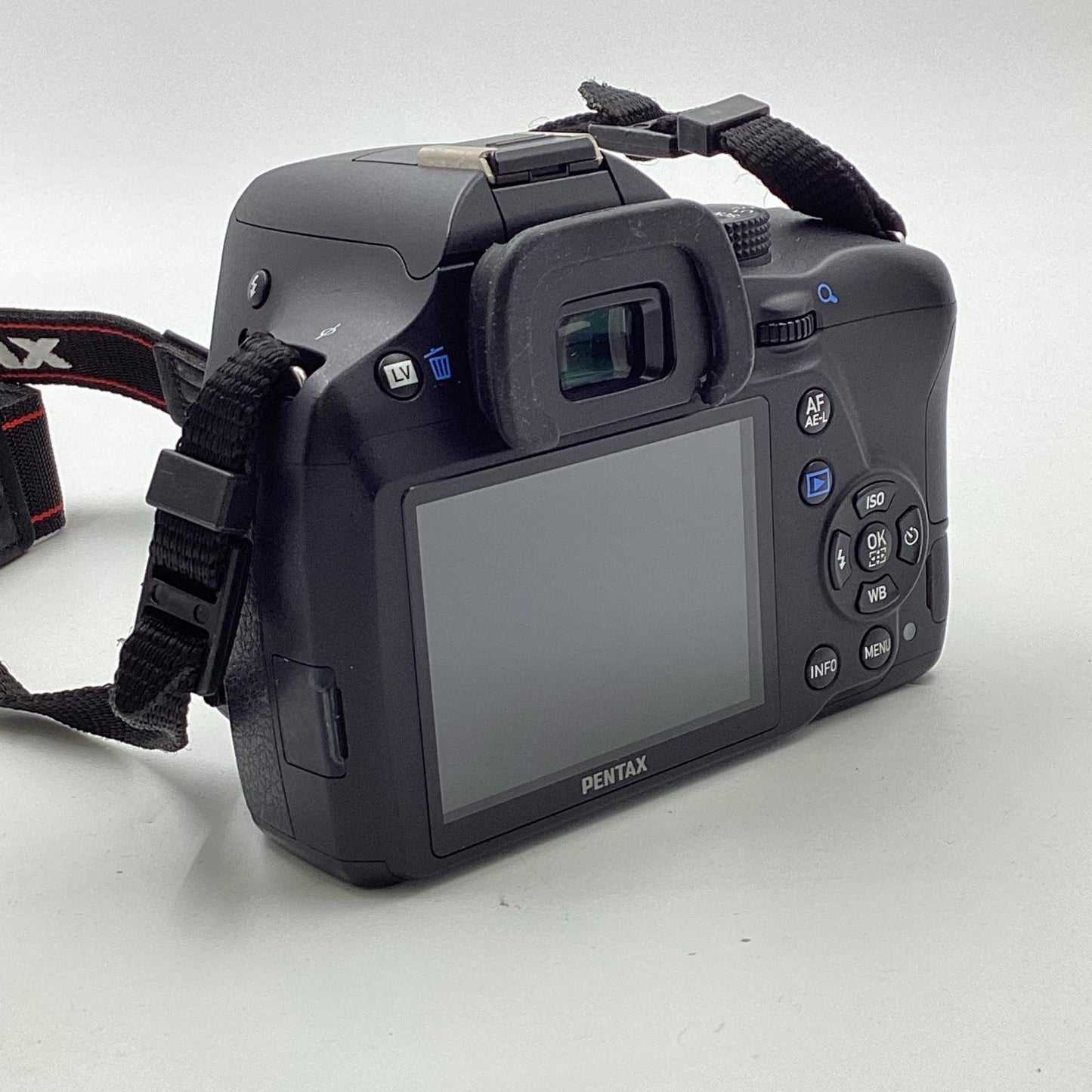 【全額返金保証】【最速発送】PENTAX デジタル一眼 K-50 ボディ ブラック 動作確認済