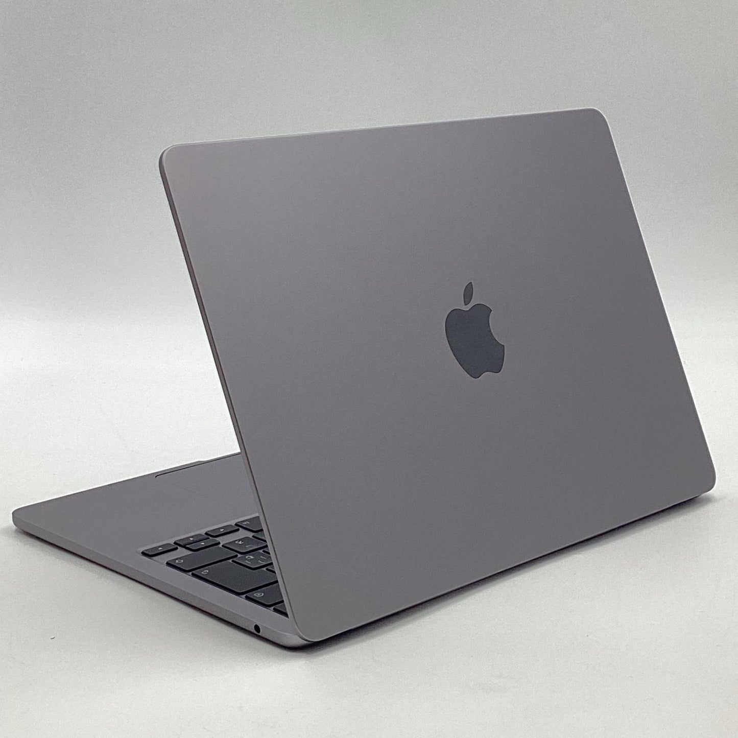 【全額返金保証】【最速発送】Apple MacBook Air 13.6インチ 2022 Apple M2 8GB SSD 256GB スペースグレイ 94.9% 動作確認済
