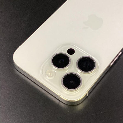 【全額返金保証】【最速発送】Apple iPhone iPhone Pro 15 Pro 256GB ホワイトチタニウム SIMフリー 白ロム 動作確認済 85%