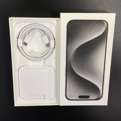 【全額返金保証】【最速発送】Apple iPhone iPhone Pro 15 Pro 256GB ホワイトチタニウム SIMフリー 白ロム 動作確認済 85%