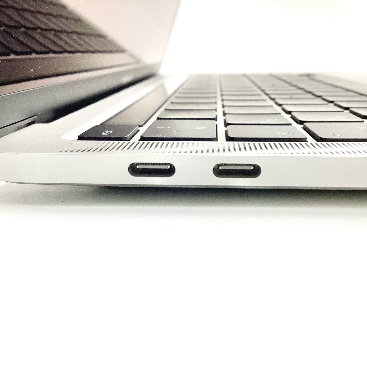 【全額返金保証】【最速発送】Apple MacBook Pro 13インチ 2022 Apple M2 16GB SSD 512GB シルバー 100% 動作確認済