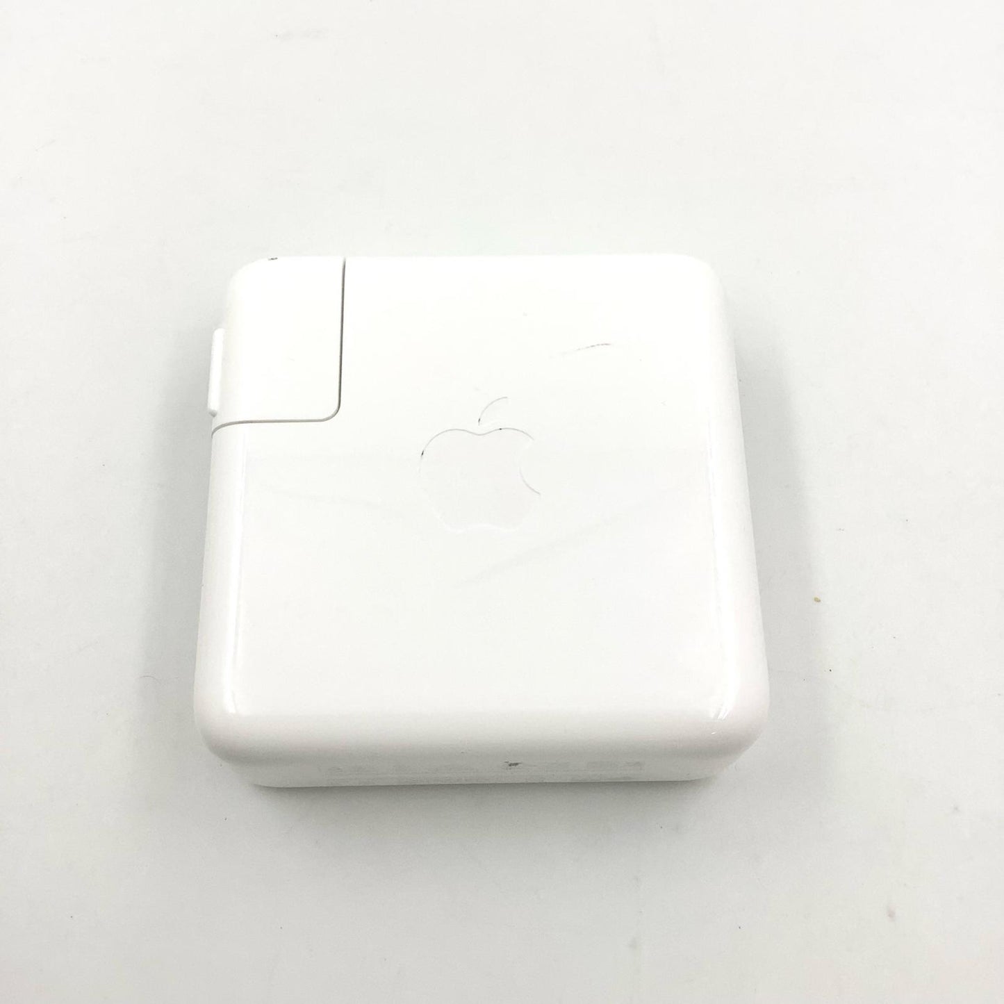 【全額返金保証】【最速発送】Apple MacBook Pro 13インチ 2022 Apple M2 16GB SSD 512GB シルバー 100% 動作確認済