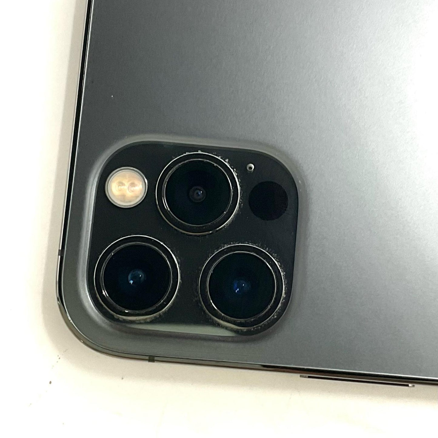 【全額返金保証】【最速発送】Apple iPhone iPhone 12 Pro 128GB グラファイト Softbank SIMフリー 動作確認済 77%