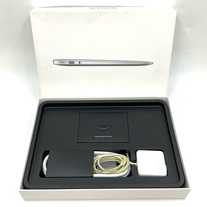 【全額返金保証】【最速発送】Apple MacBook Air 13インチ 2015 1.6GHz Intel Core i5 8GB SSD 256GB シルバー 動作確認済