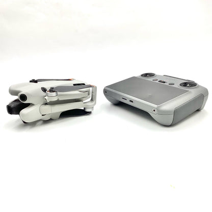 【全額返金保証】【最速発送】DJI DJI Mini 4 Pro Fly Moreコンボ Plus（DJI RC 2付属） 美品 動作確認済