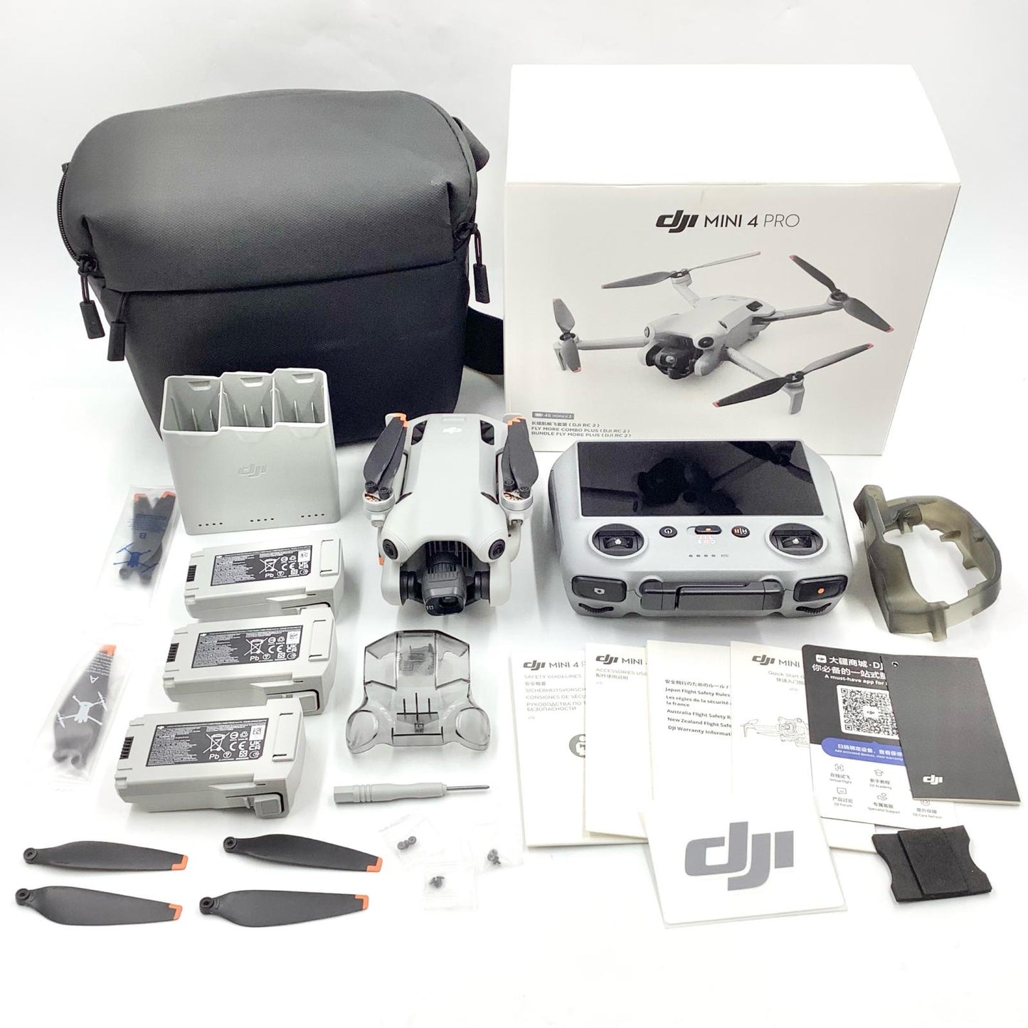 【全額返金保証】【最速発送】DJI DJI Mini 4 Pro Fly Moreコンボ Plus（DJI RC 2付属） 美品 動作確認済
